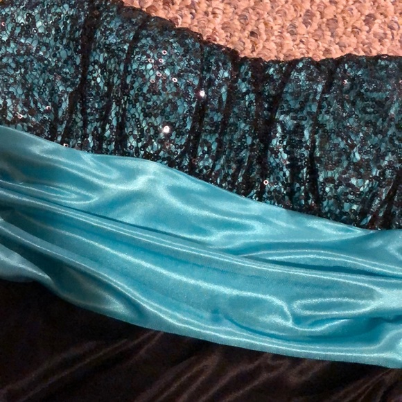 Teal and black party dress - Picture 2 of 3